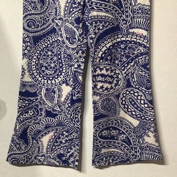 Lilly Pulitzer - Sz 10 - wide leg pants - Blue and White Paisley Patterned pants - Picture 5 of 13